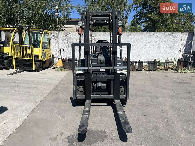 Вилочный погрузчик TCM FD 2022 в Киеве