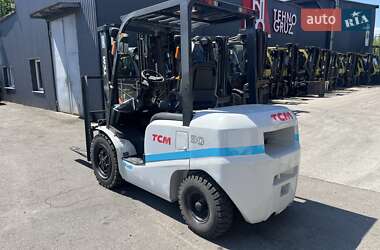 Вилочный погрузчик TCM FD 2022 в 