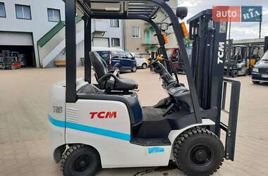 Вилочный погрузчик TCM FD 2022 в 