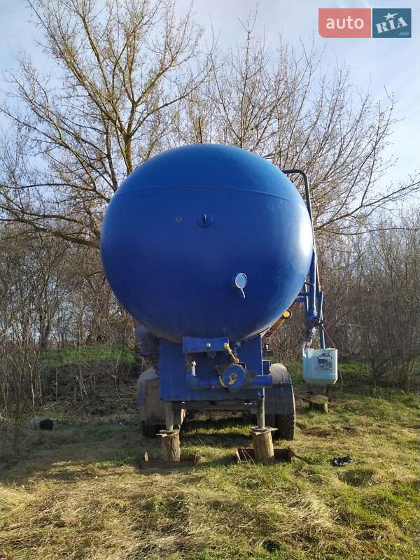 Цементовоз ТЦ 11 1990 в Городке