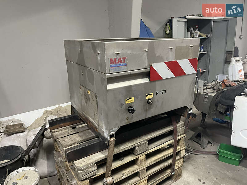 Солеразбрасыватель Technik-Plus Turbo-Jet 2007 в Луцке фото 5 Солеразбрасыватель Technik-Plus Turbo-Jet 2007 в Луцке