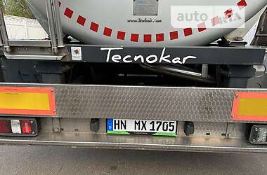 Цистерна полуприцеп Tecnokar T2GP 2017 в 