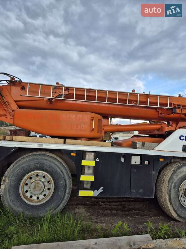 Автокран Terex-Demag K3208 2007 в Львові