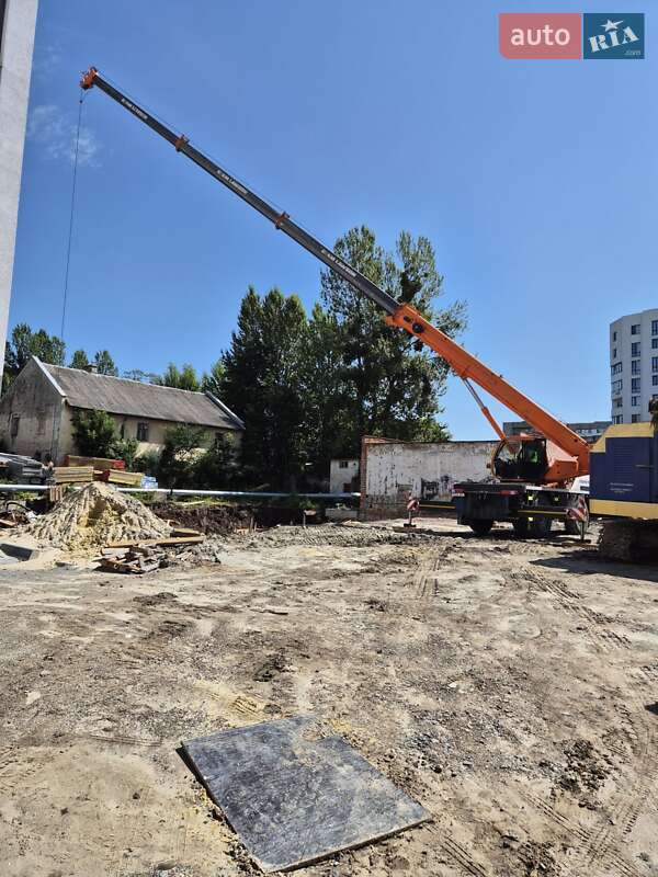 Автокран Terex-Demag K3208 2007 в Львові