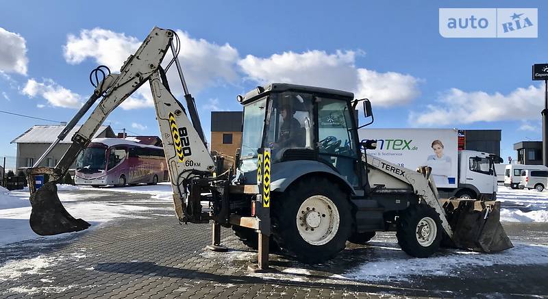 Екскаватор навантажувач Terex 820 2007 в Рівному