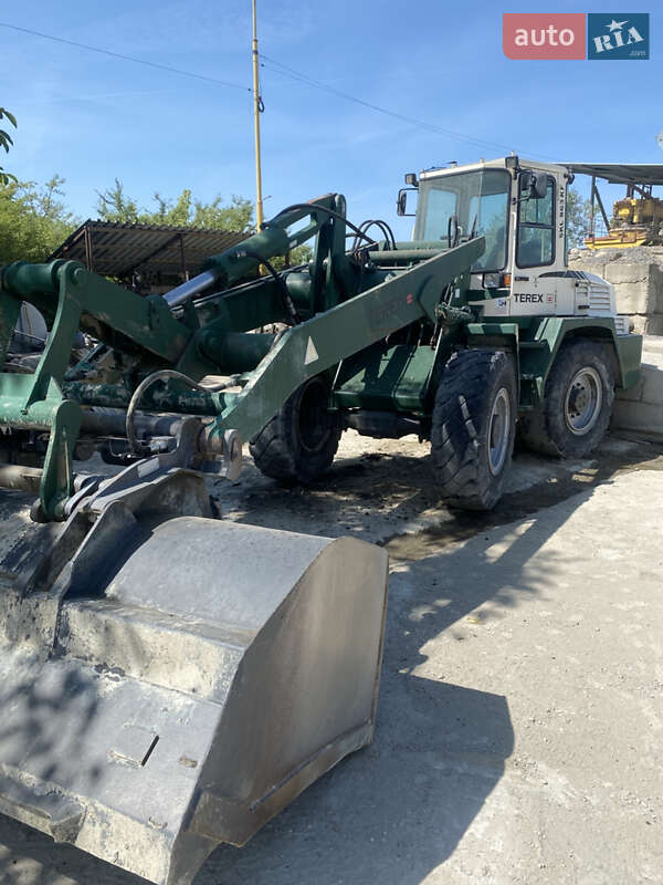 Фронтальный погрузчик Terex 860 2004 в Ужгороде