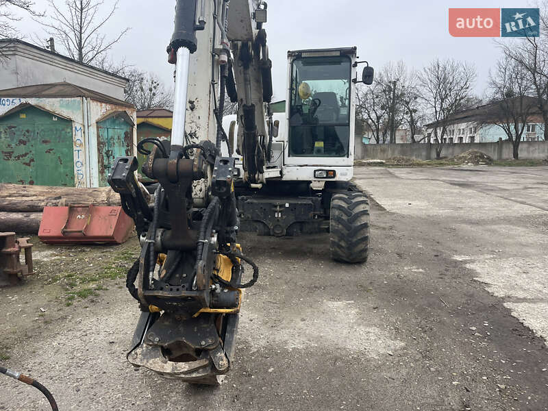 Колесный экскаватор Terex TW 2008 в Калуше