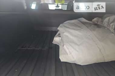 Пікап Tesla Cybertruck 2024 в 