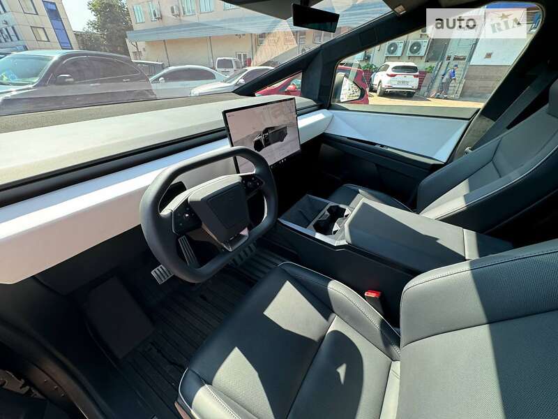Пикап Tesla Cybertruck 2024 в Киеве