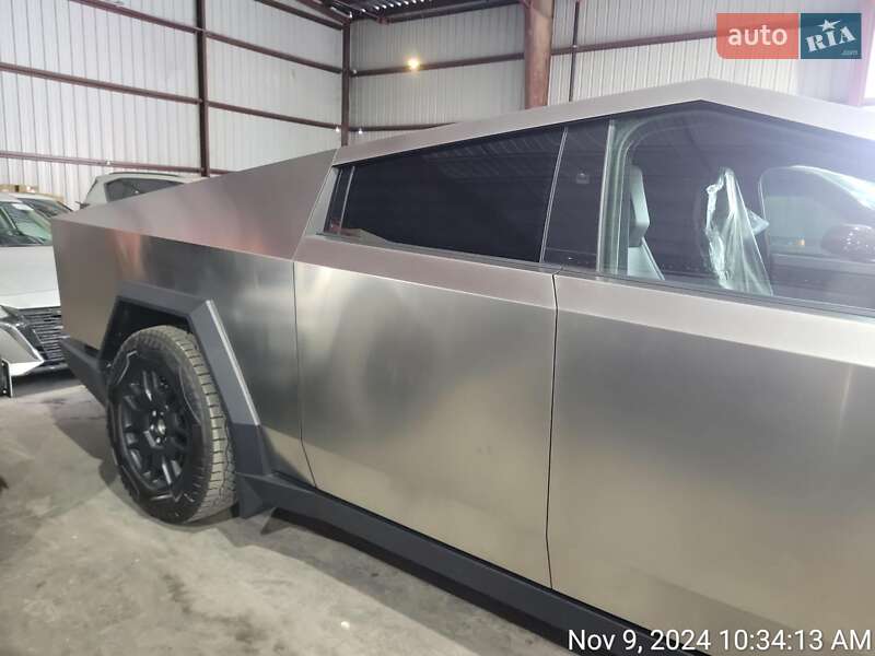Пикап Tesla Cybertruck 2025 в Киеве
