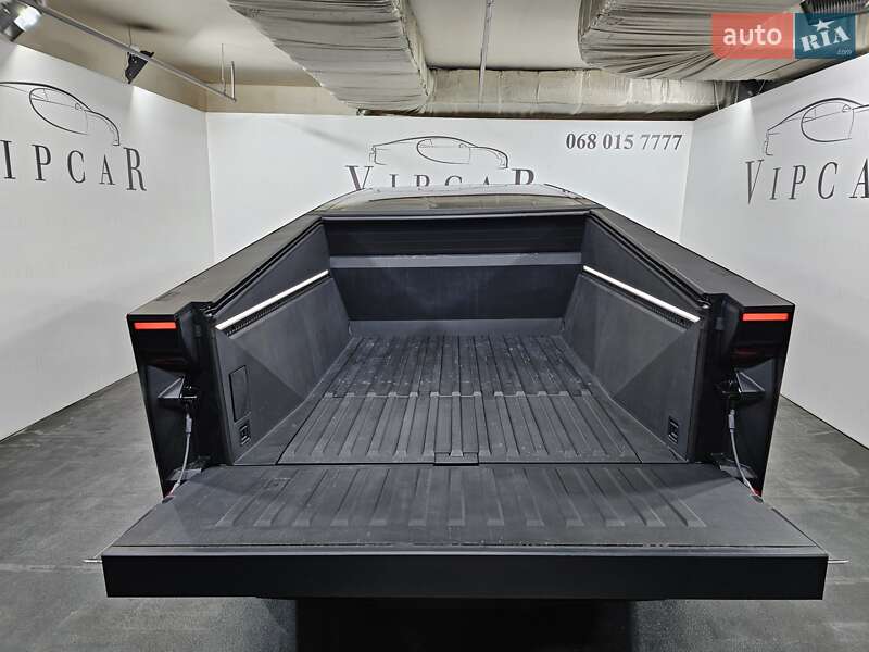 Пикап Tesla Cybertruck 2024 в Киеве