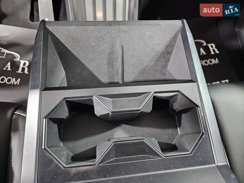 Пикап Tesla Cybertruck 2024 в Киеве