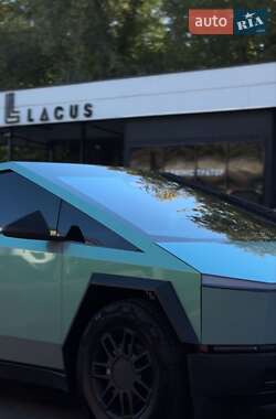 Пикап Tesla Cybertruck 2024 в Киеве