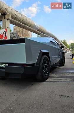 Пикап Tesla Cybertruck 2024 в 
