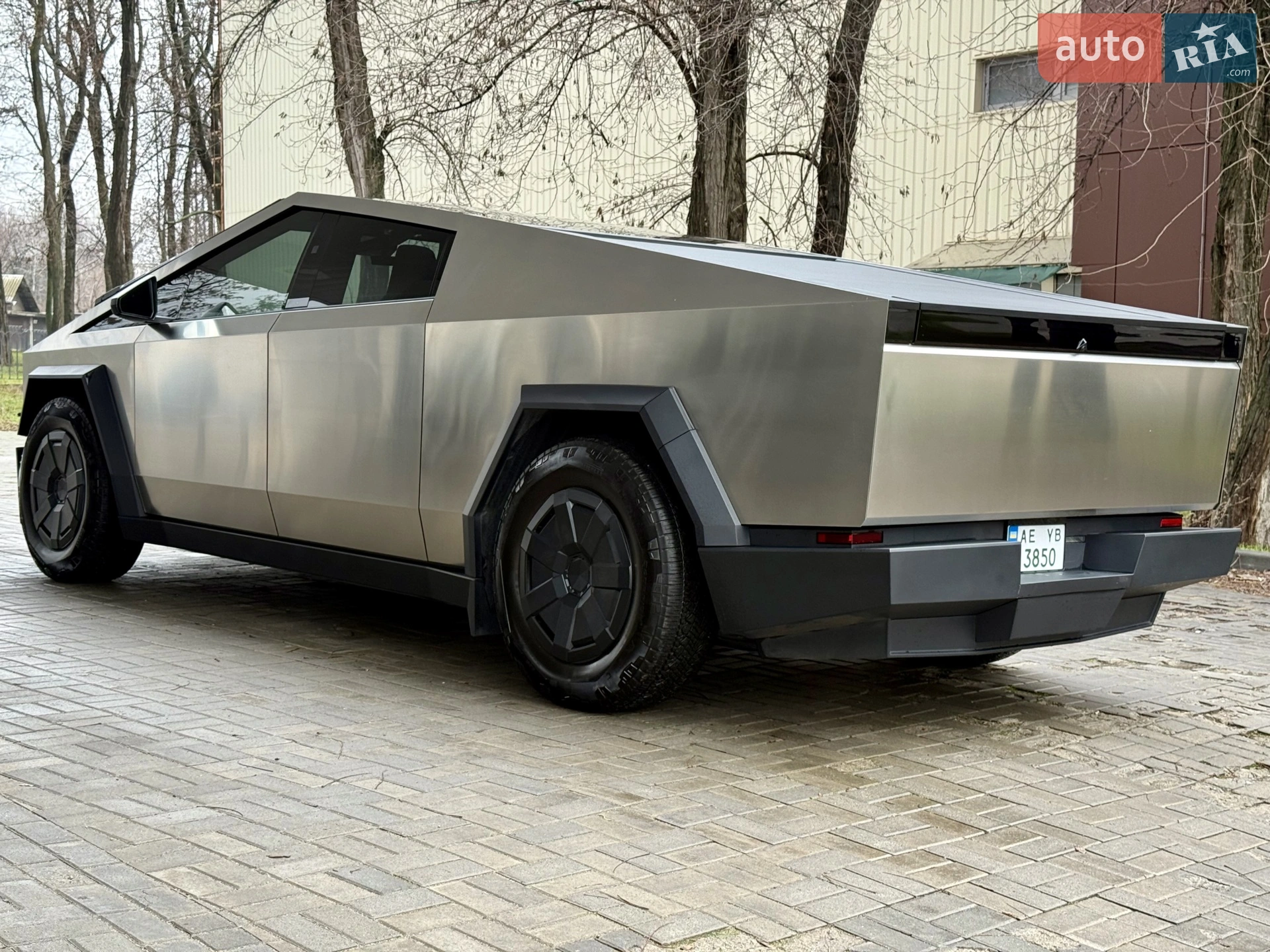 2024 Tesla Cybertruck - мініатюра 16