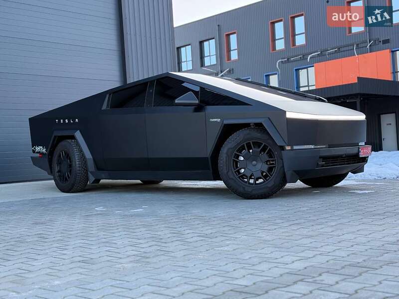 Пикап Tesla Cybertruck 2024 в Дубно