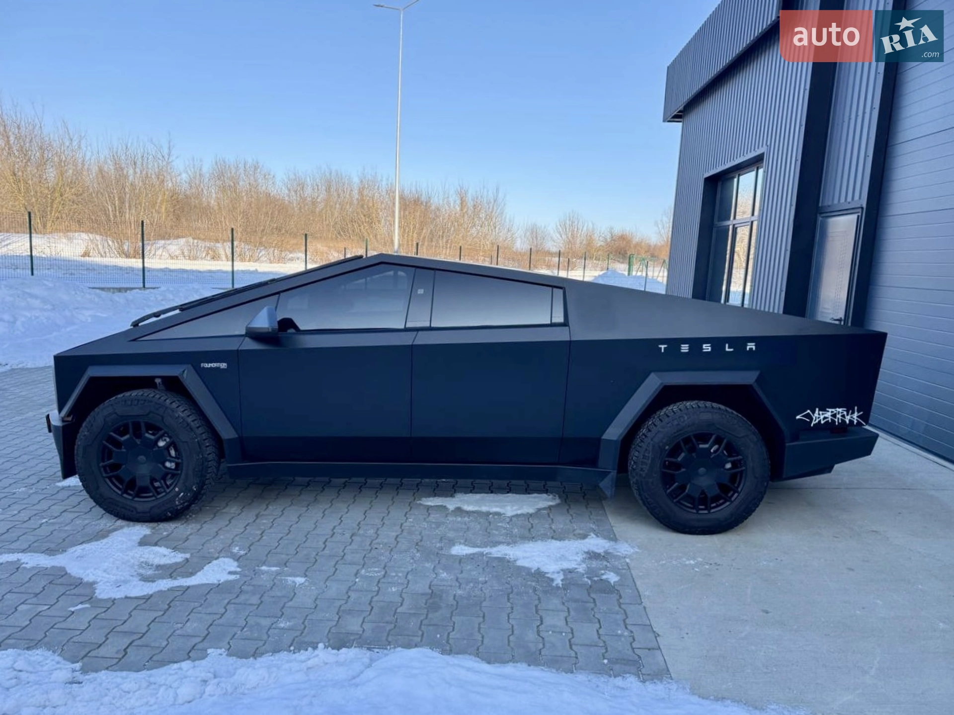 2024 Tesla Cybertruck - мініатюра 7