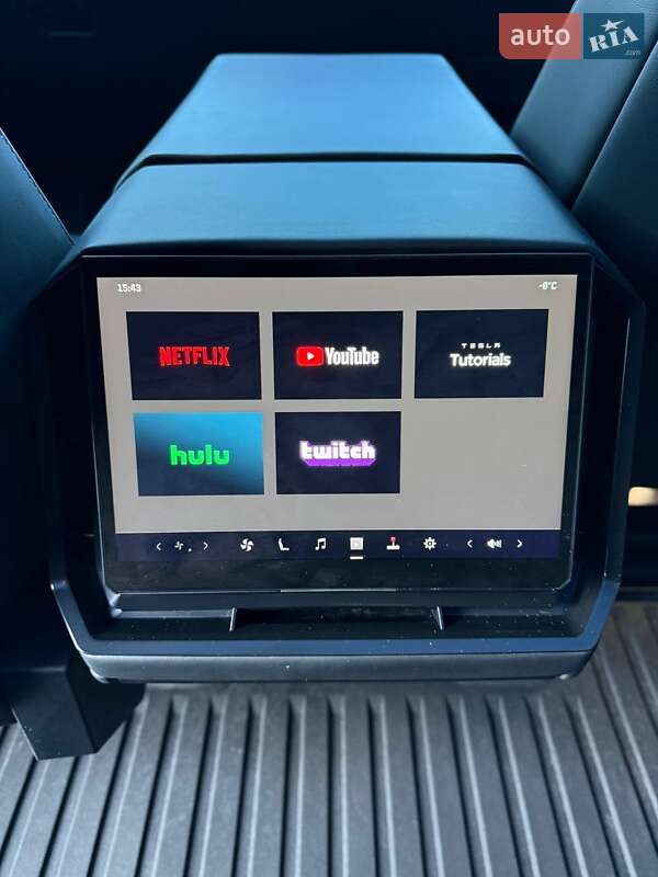 Пикап Tesla Cybertruck 2024 в Дубно