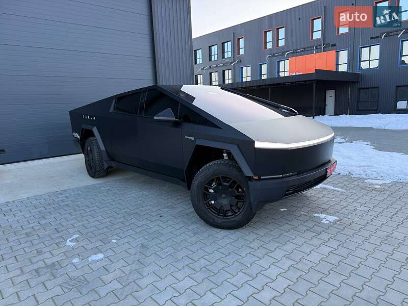 Пикап Tesla Cybertruck 2024 в Дубно