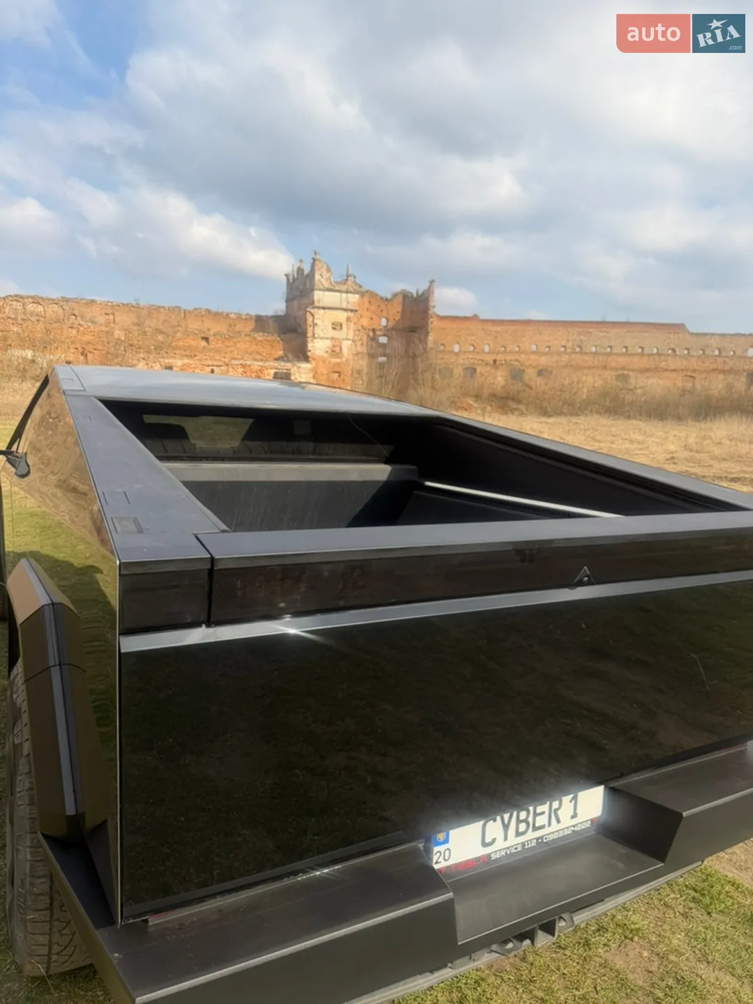 2024 Tesla Cybertruck - мініатюра 5