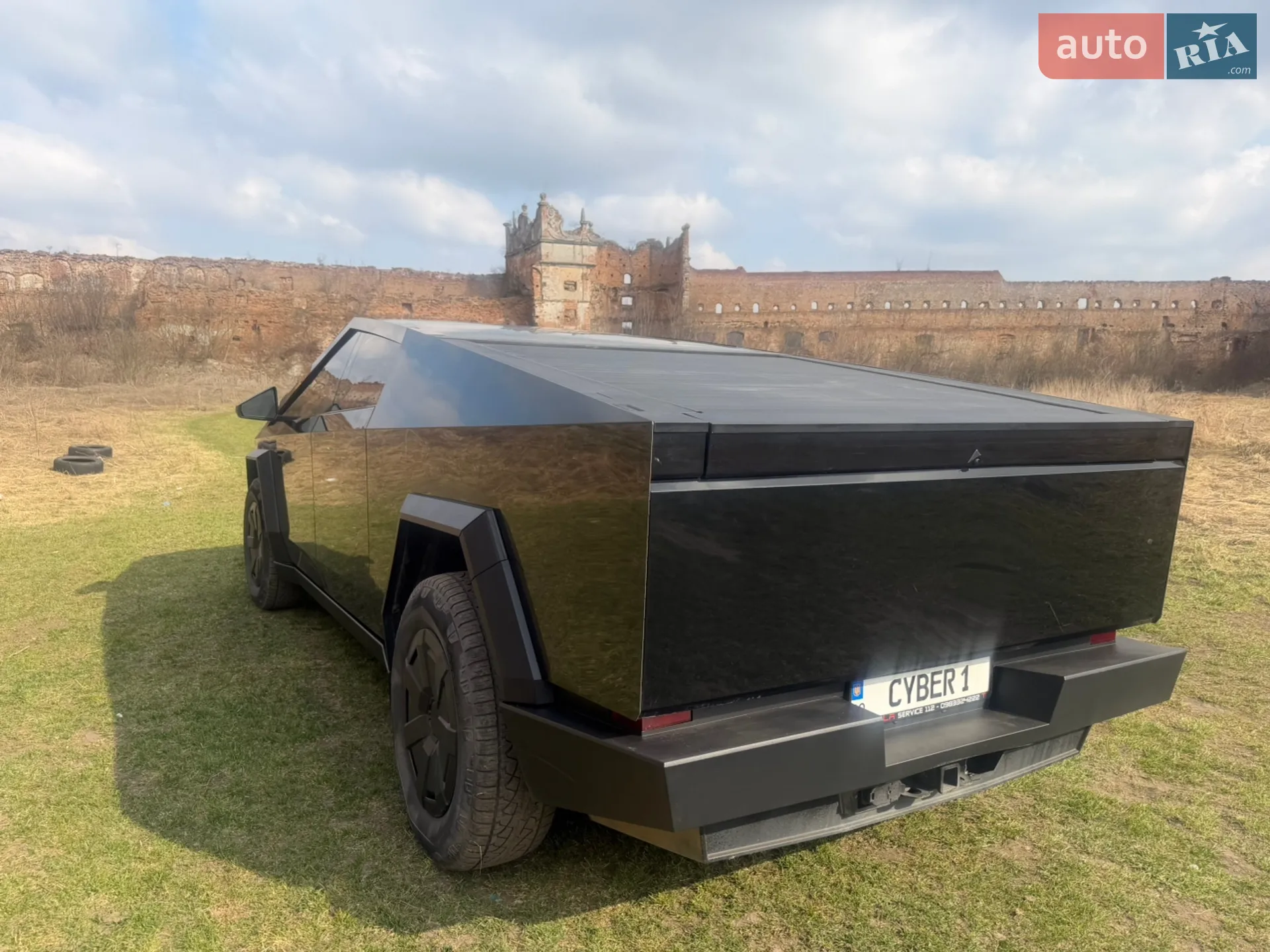 2024 Tesla Cybertruck - мініатюра 8