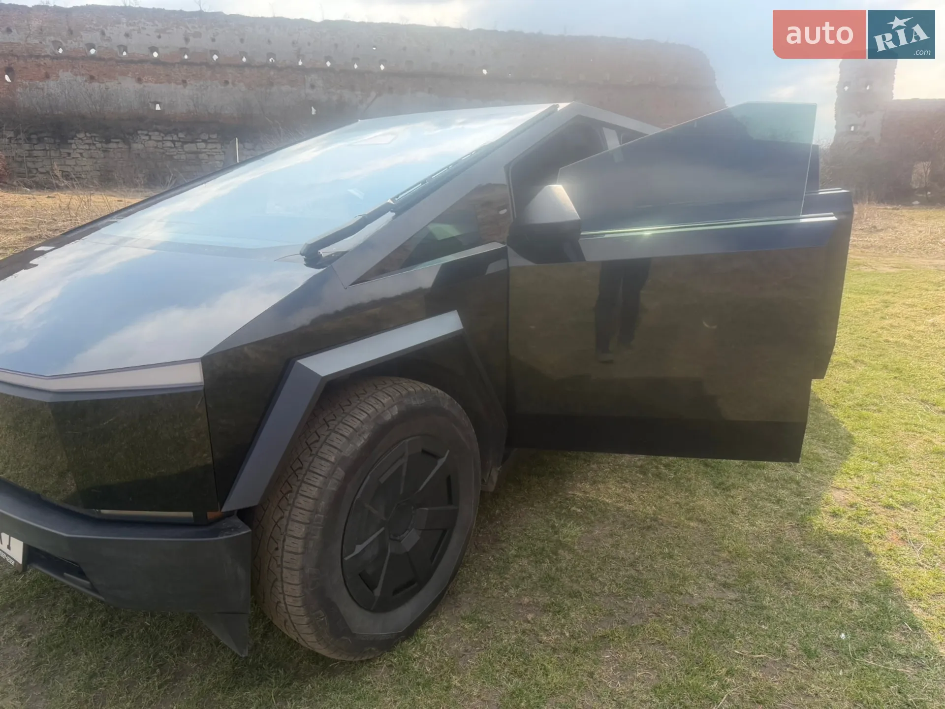 2024 Tesla Cybertruck - мініатюра 16