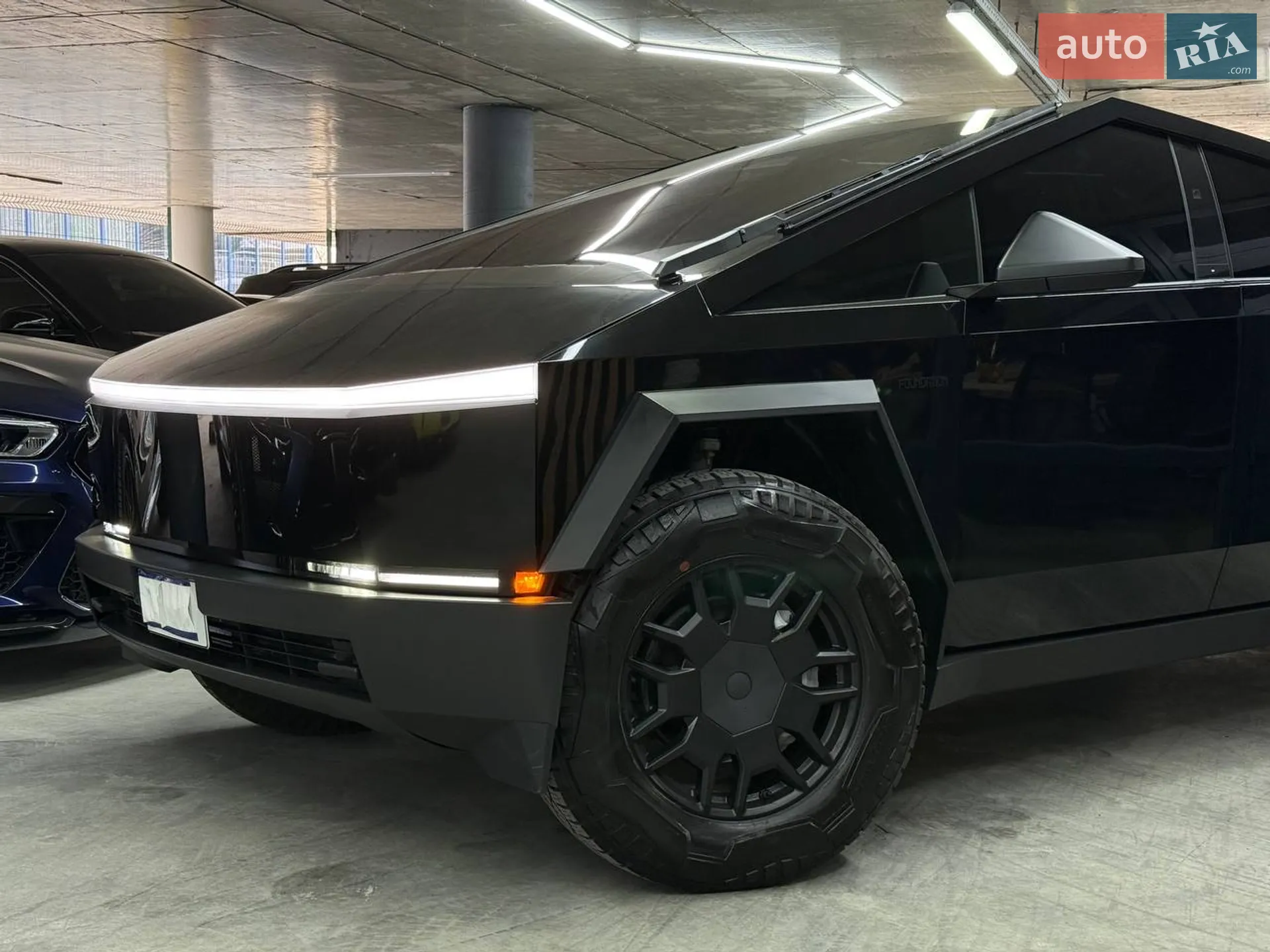 2024 Tesla Cybertruck - мініатюра 5