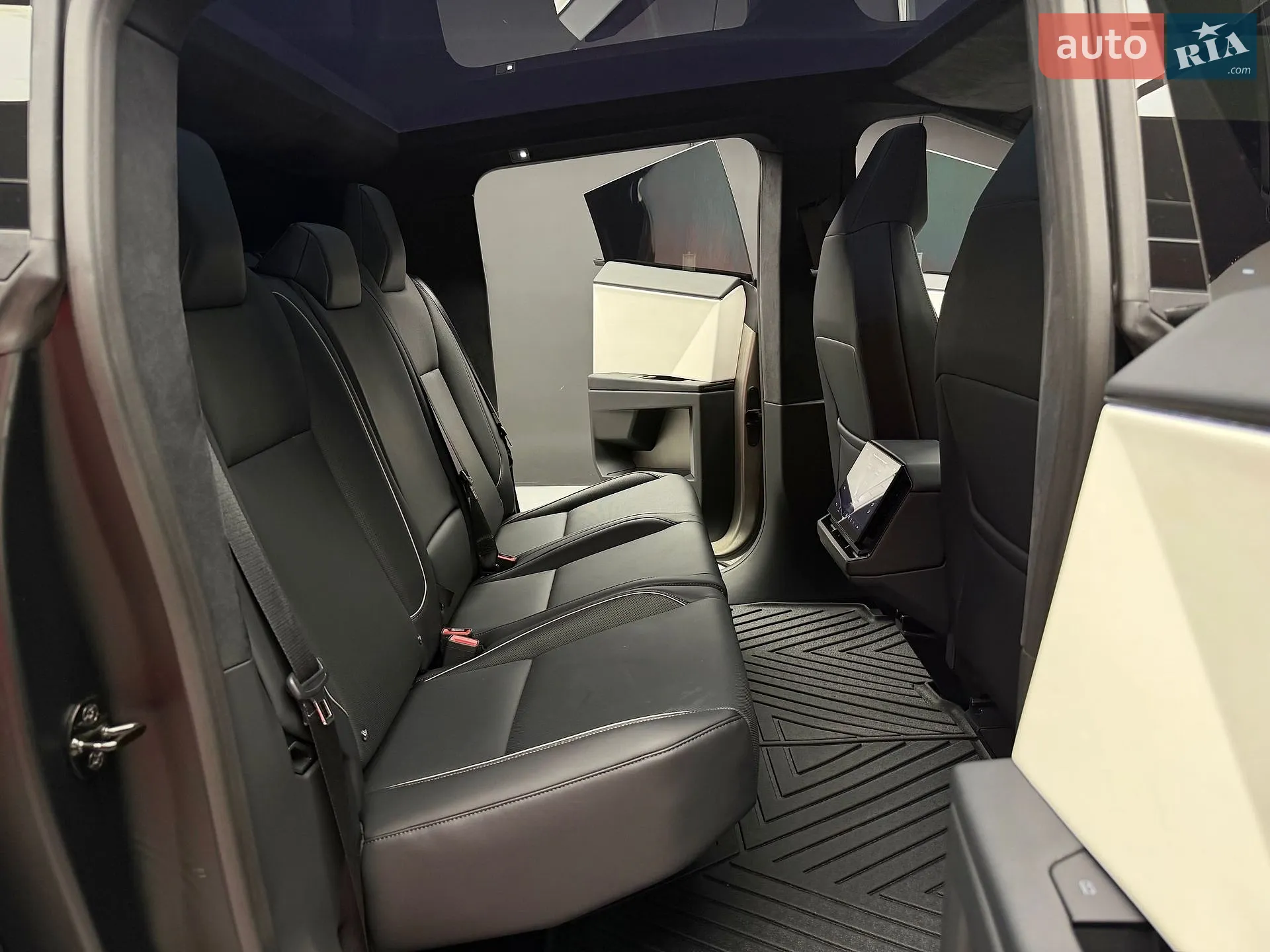 2024 Tesla Cybertruck - мініатюра 44