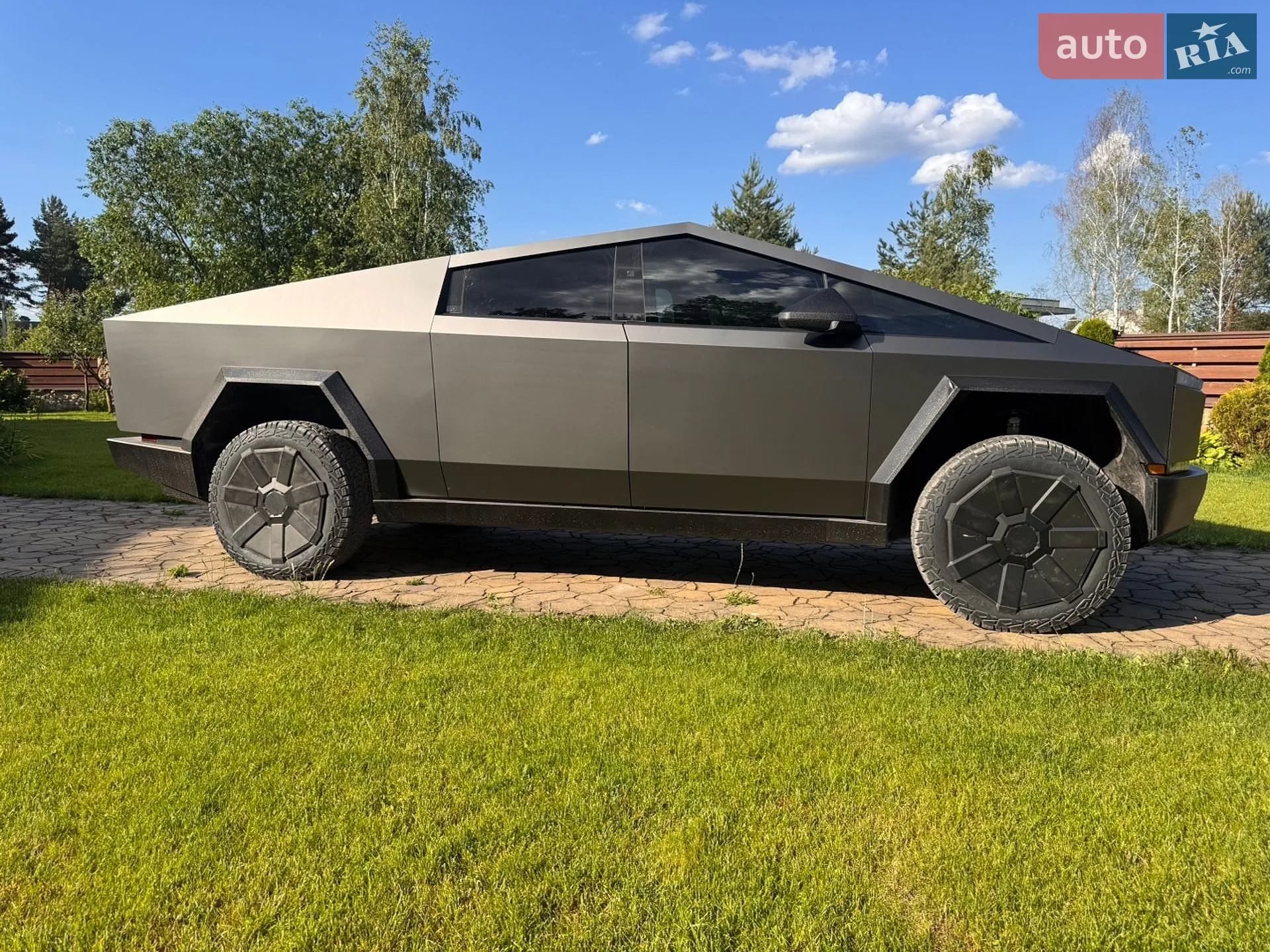 2024 Tesla Cybertruck - мініатюра 8