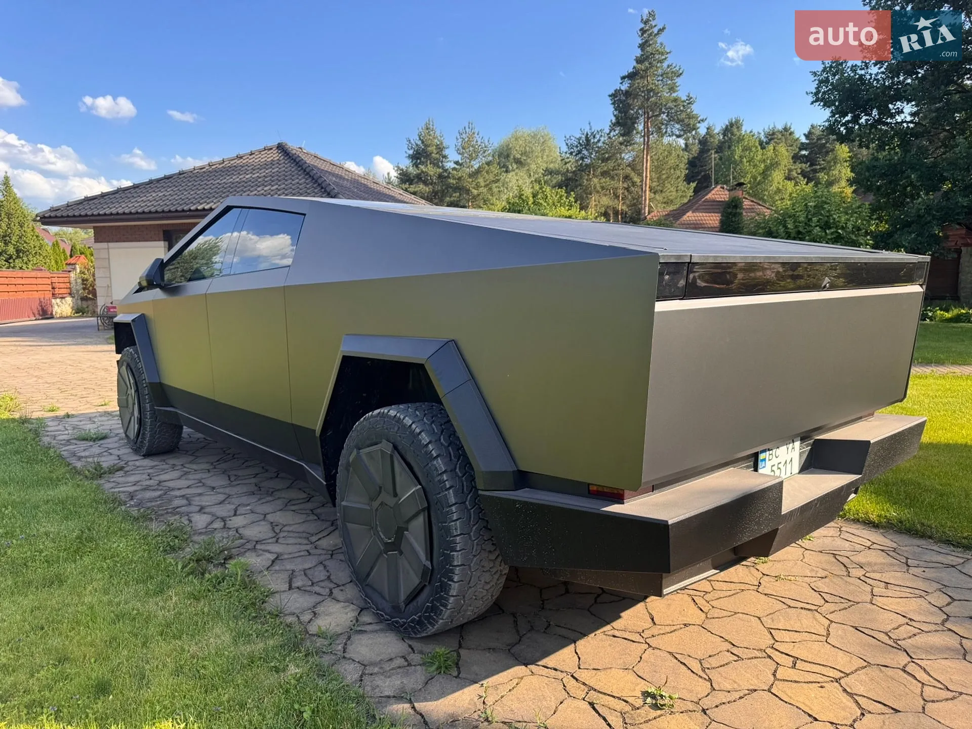 2024 Tesla Cybertruck - мініатюра 15