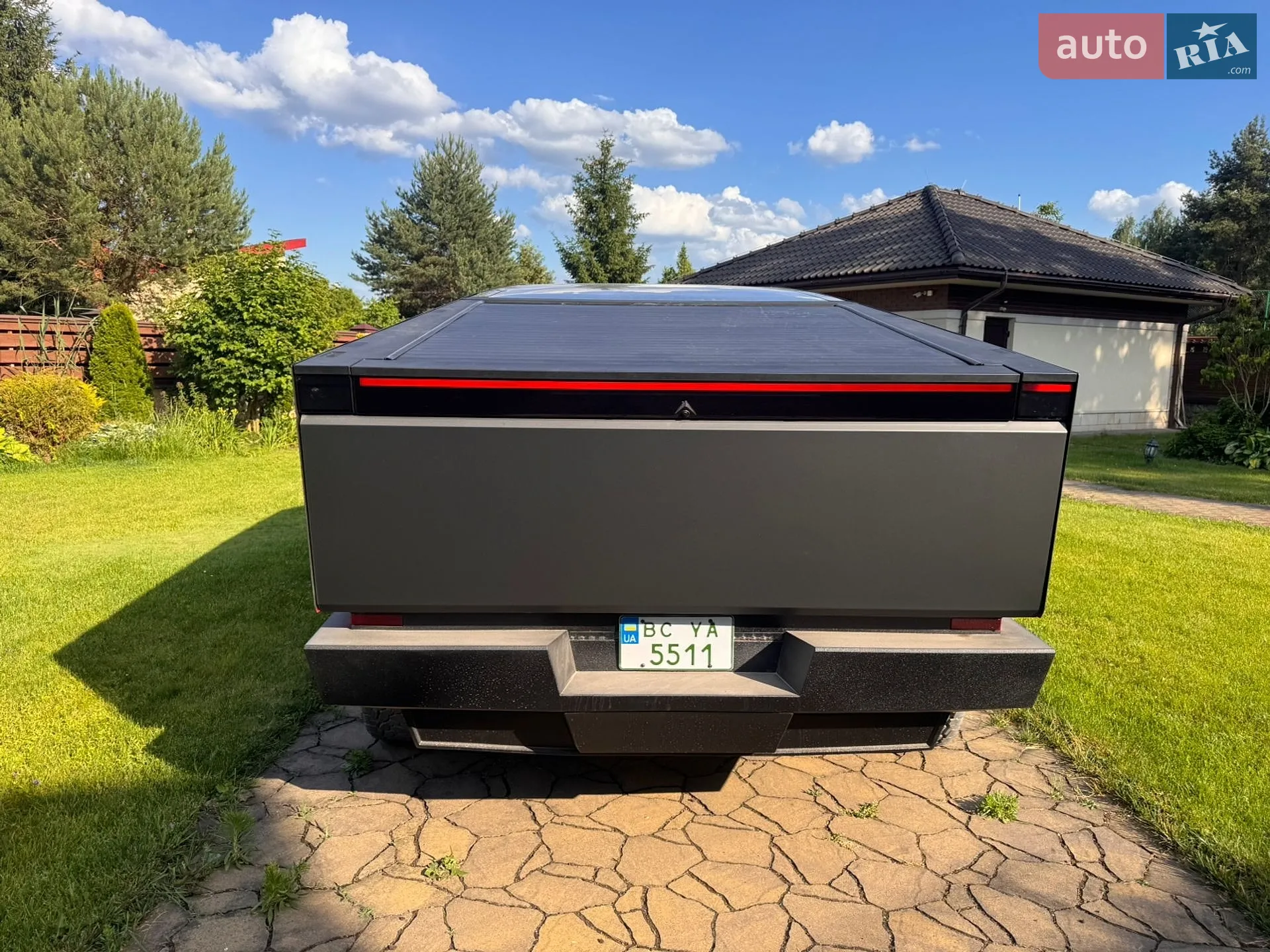 2024 Tesla Cybertruck - мініатюра 16