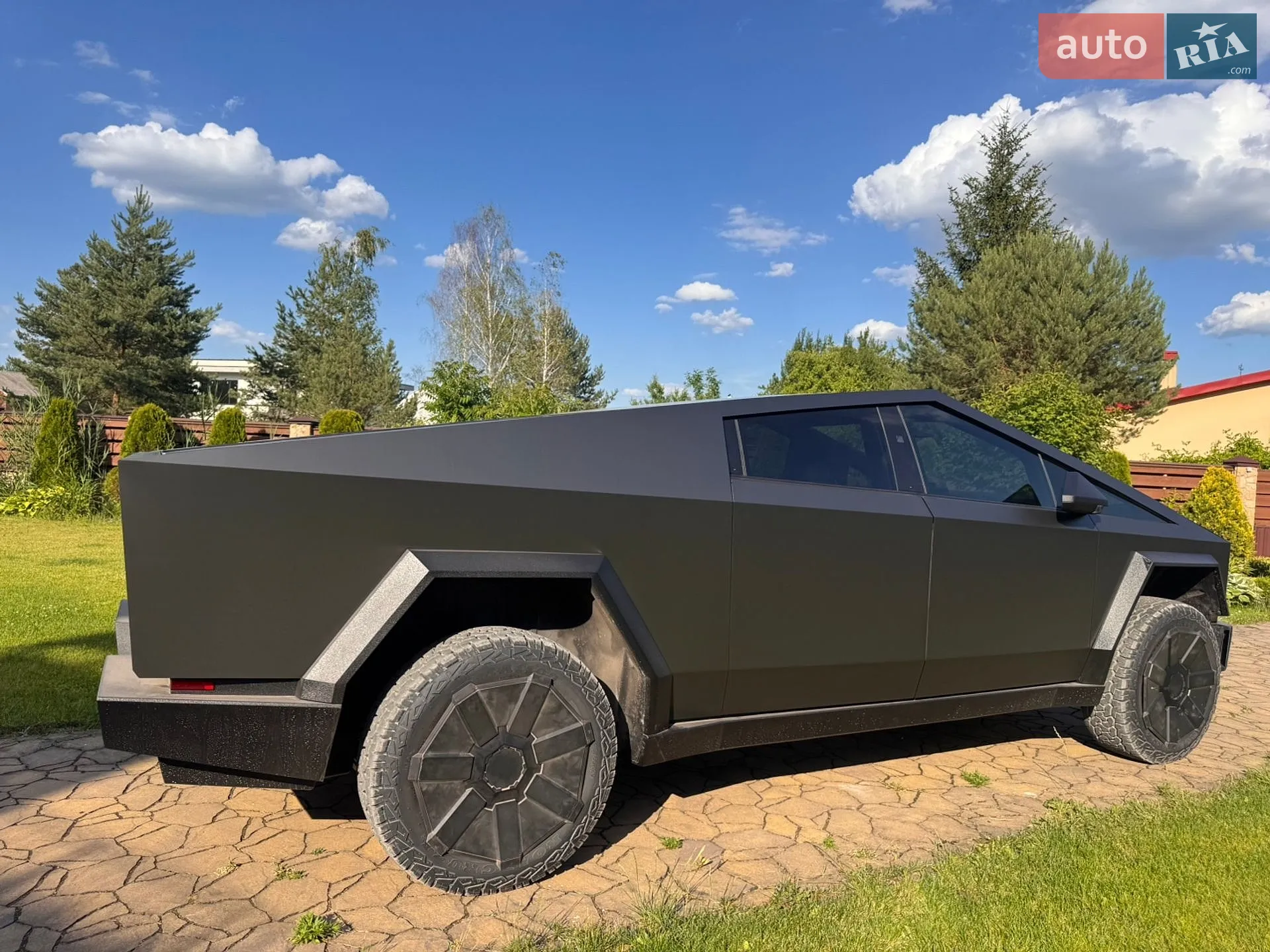 2024 Tesla Cybertruck - мініатюра 11
