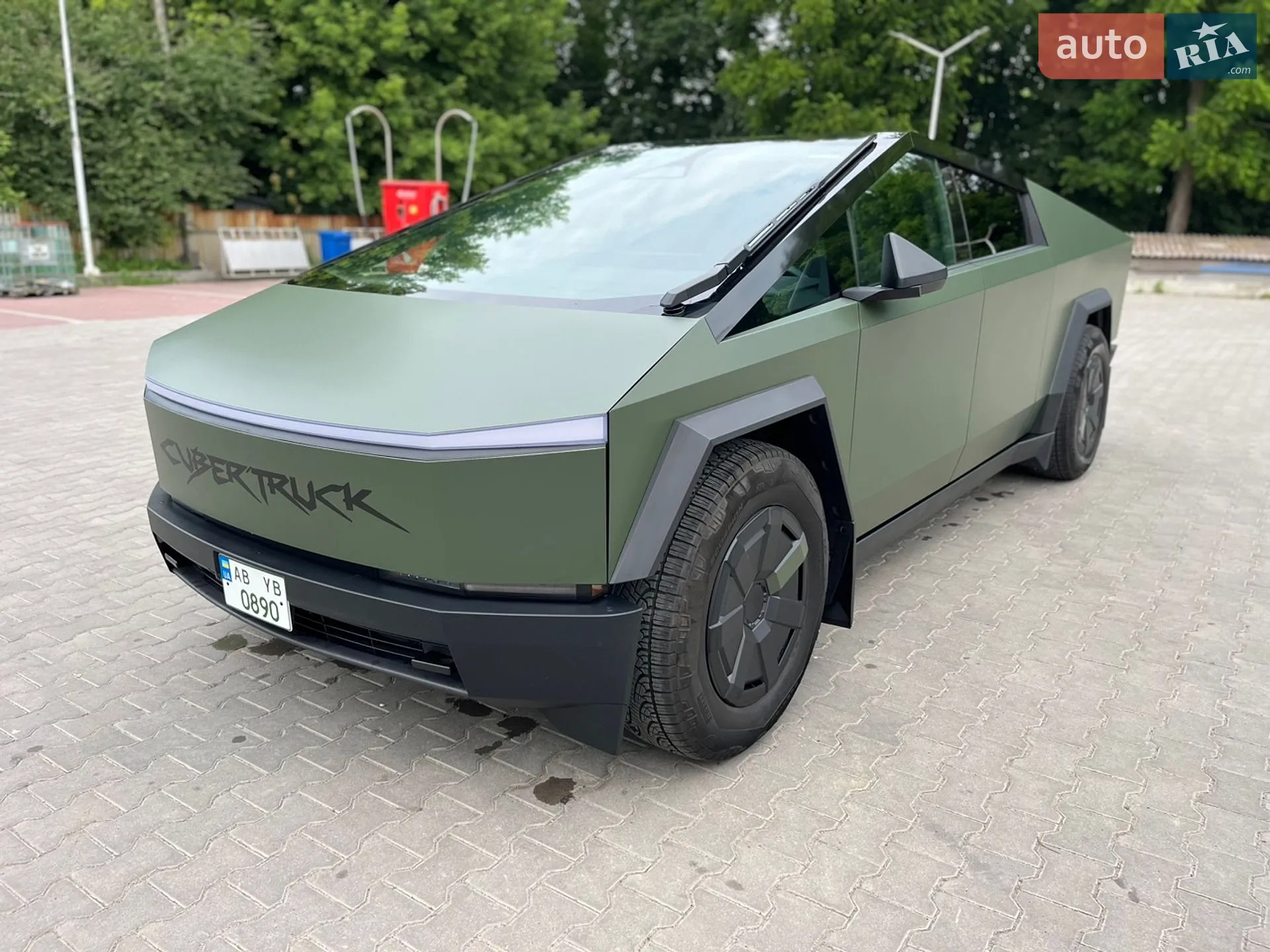 2024 Tesla Cybertruck - фото 1