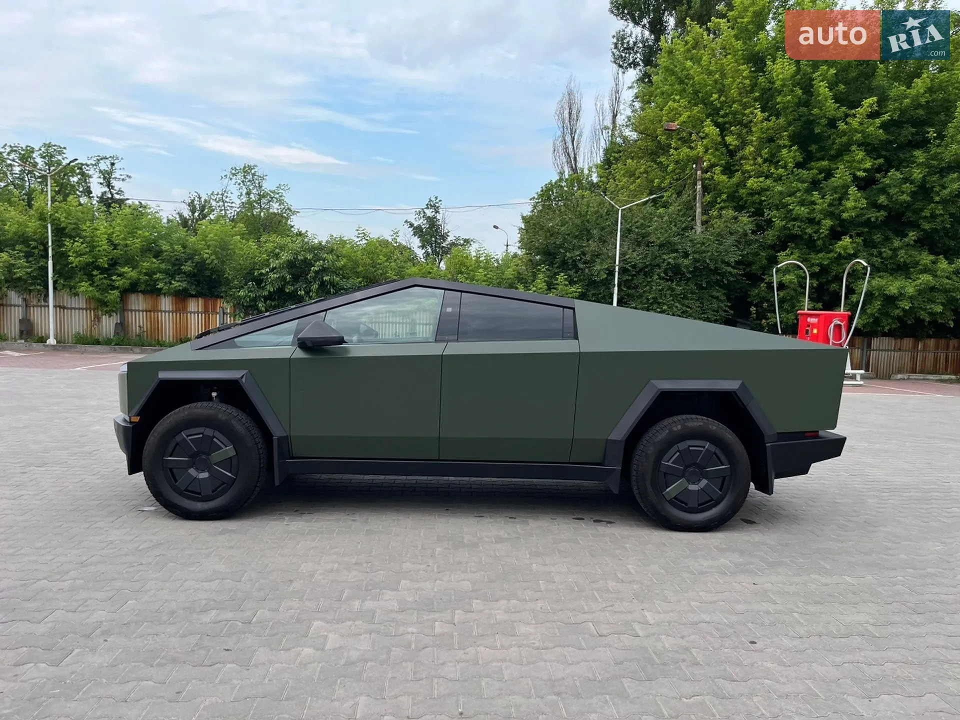2024 Tesla Cybertruck - мініатюра 6