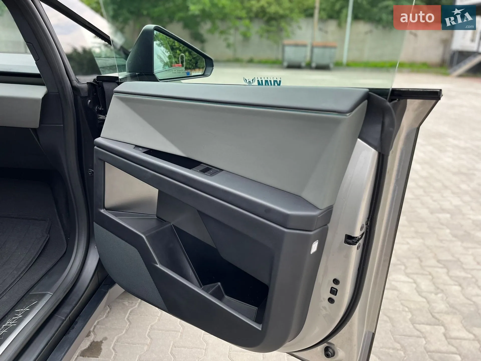 2024 Tesla Cybertruck - мініатюра 38