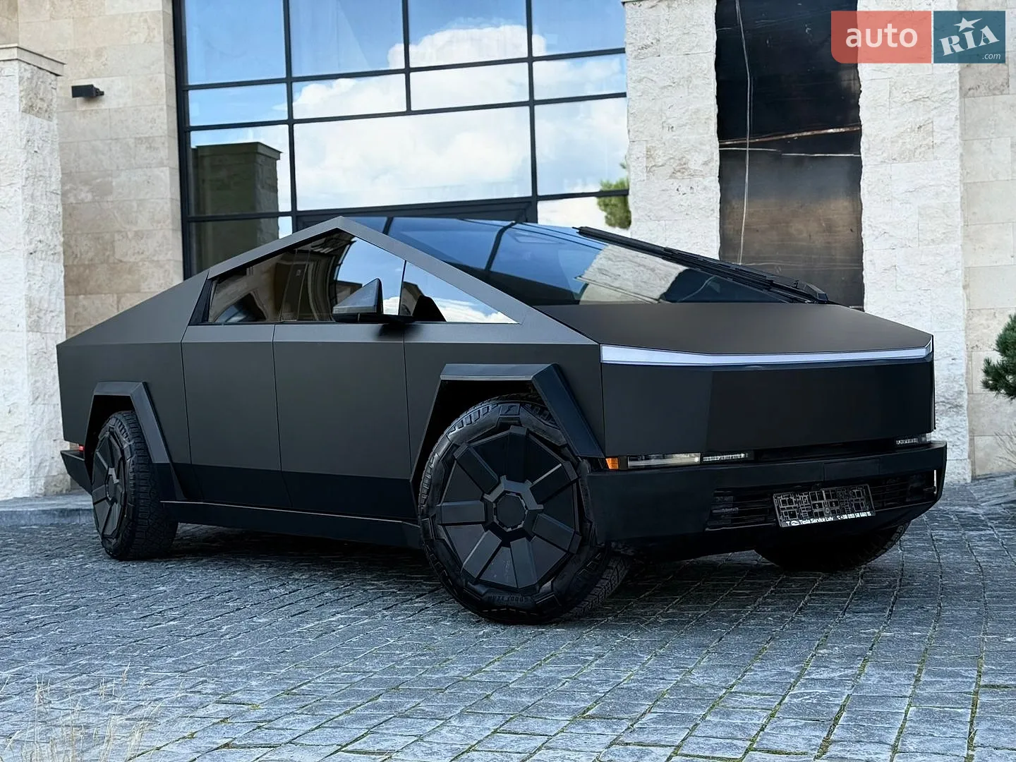 2024 Tesla Cybertruck - мініатюра 2