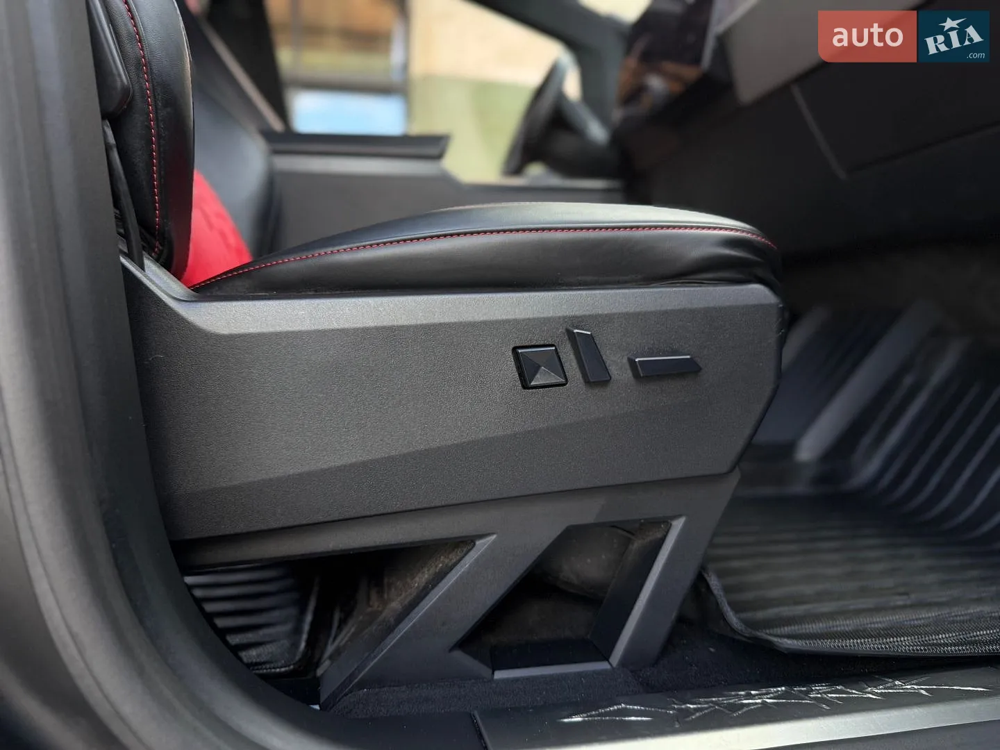 2024 Tesla Cybertruck - мініатюра 67