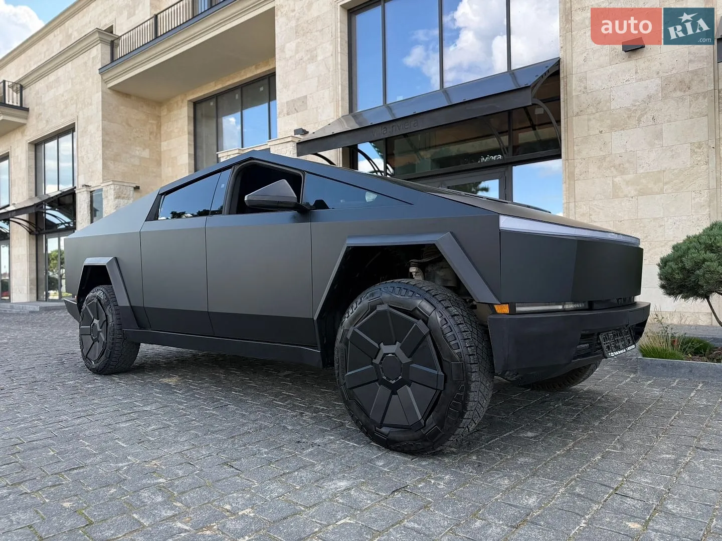 2024 Tesla Cybertruck - мініатюра 24
