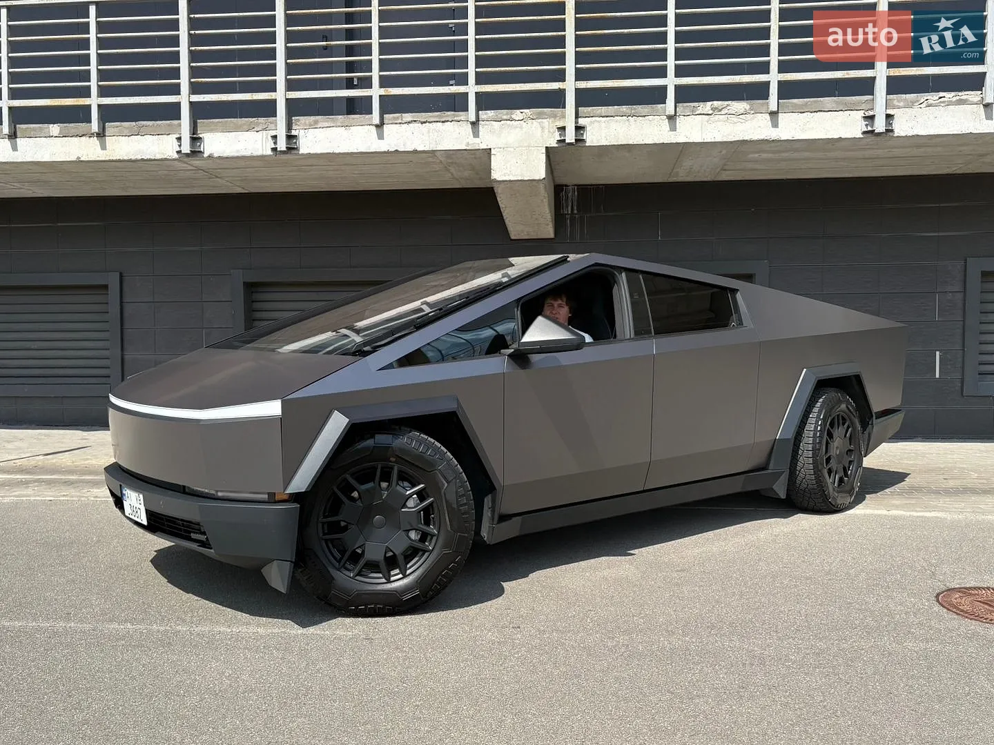 2024 Tesla Cybertruck - мініатюра 4