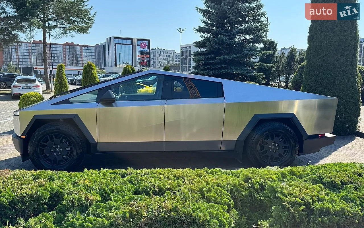 2024 Tesla Cybertruck - мініатюра 5
