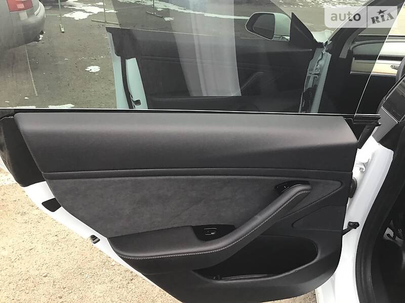 Седан Tesla Model 3 2018 в Харкові фото 15 Седан Tesla Model 3 2018 в Харкові