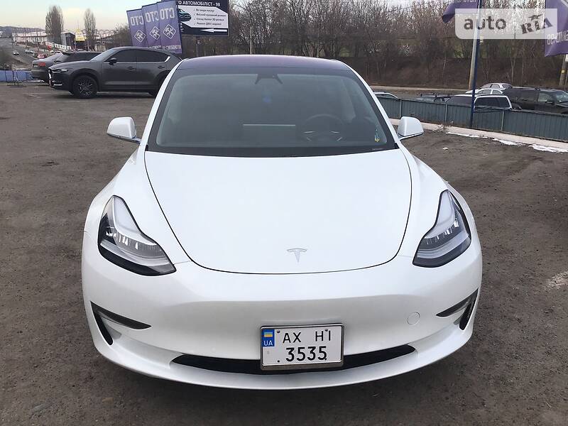 Седан Tesla Model 3 2018 в Харкові фото Седан Tesla Model 3 2018 в Харкові
