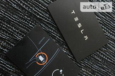 Седан Tesla Model 3 2018 в 