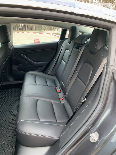 Седан Tesla Model 3 2018 в Харькове