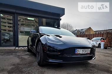 Седан Tesla Model 3 2018 в 