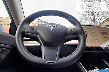 Седан Tesla Model 3 2018 в 