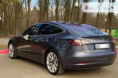 Седан Tesla Model 3 2018 в Харькове