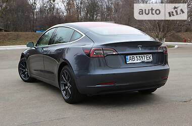Седан Tesla Model 3 2018 в 