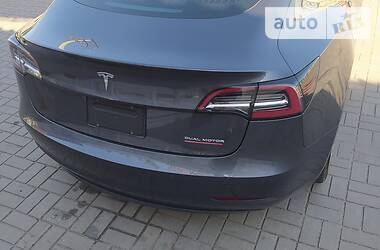 Седан Tesla Model 3 2019 в Запорожье