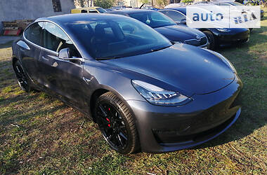 Седан Tesla Model 3 2018 в 
